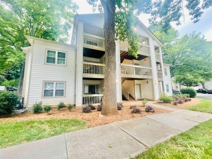 1032 Churchill Downs Court F