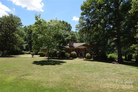 153 Woodlynn Drive