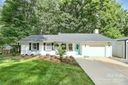 6000 Davidson Drive sold home in Matthews, SC