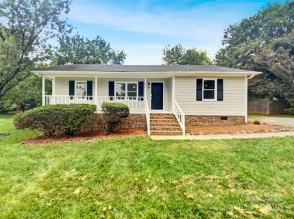 802 Edgehill Drive sold home in Newtown Estates, Monroe, NC