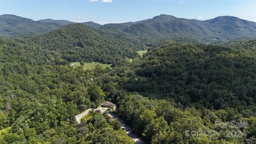 910 Morgan Hill Road sold home in Living Waters, Black Mountain, NC