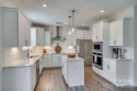 Previously sold for $640,000