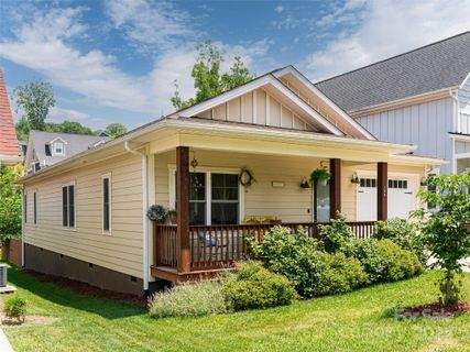 126 Green Creek Loop sold home in Greenwood Fields, Asheville, NC