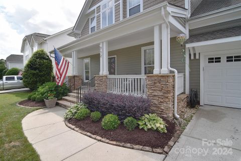 712 Mercer Place