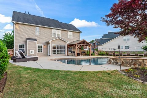 5002 Cattail Cove
