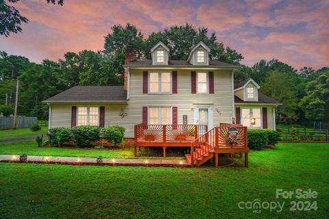 7500 Apple Creek Drive sold home in Apple Creek, Mint Hill, NC