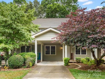 6 Pepperbrush Trail sold home in Lake Julian Trails, Arden, NC