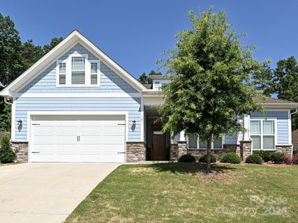 121 Cramerton Mills Parkway