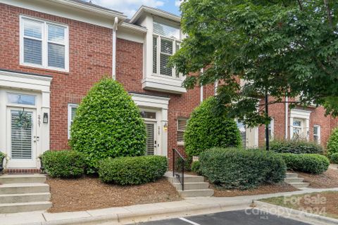 2727 Dilworth Heights Lane sold home in Dilworth Heights, Charlotte, NC
