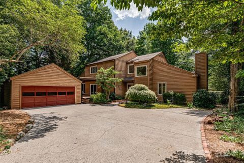 Previously sold for $712,000