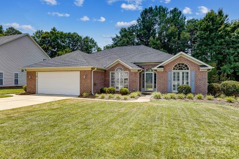 3263 Roberta Farms Court sold home in Roberta Farms, Concord, NC