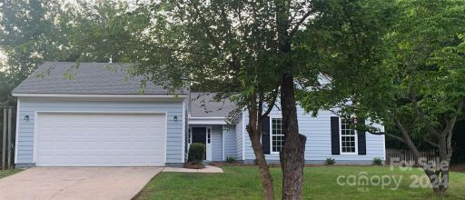 7907 Langford Court sold home in Lynton Place, Charlotte, NC