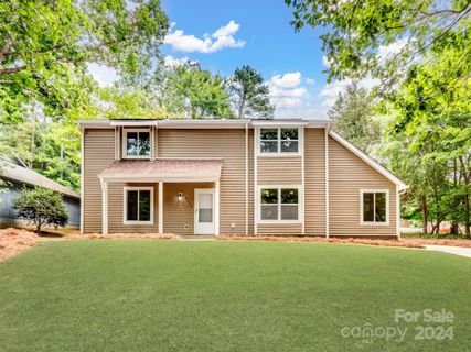 8219 Rittenhouse Circle sold home in High Timbers, Charlotte, NC