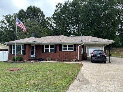 12 Rosedale Drive sold home in Fleetwood, Concord, NC