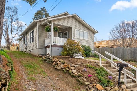 9 Hillside Street sold home in Villa Heights, Asheville, NC
