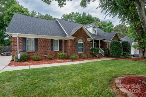 3217 Manchester Avenue sold home in Yorkshire, Monroe, NC