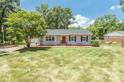 310 Walnut Avenue sold home in Woodland Park, Mount Holly, NC