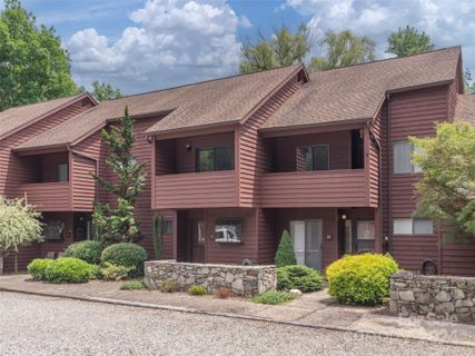 30 Meadows Lane sold home in The Meadows Townhouses, Maggie Valley, NC