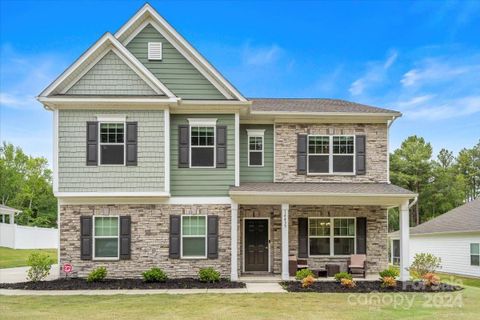 14433 Holbrooks Road sold home in New Haven Park, Huntersville, NC