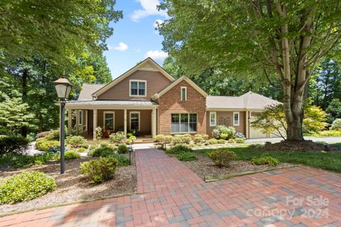 25 Chatsworth Court