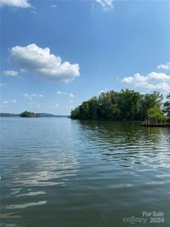 197 Pearl Bay Drive