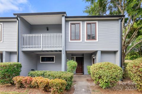 11539 Turn Stone Court sold home in Carmel Chace, Charlotte, NC