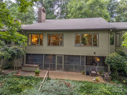 19 Hunting Country Trail sold home in Hunting Country Trails, Tryon, NC