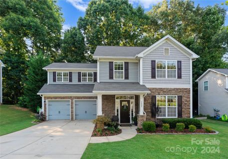 3042 Collin House Drive sold home in Lakebridge, Fort Mill, SC