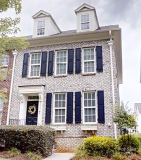 2489 Shanklin Lane