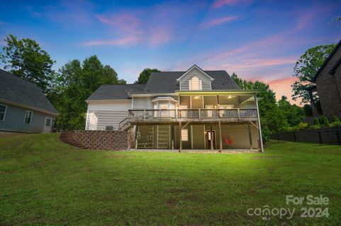 1721 Turtlewood Drive sold home in Oak Hill Plantation, Waxhaw, NC