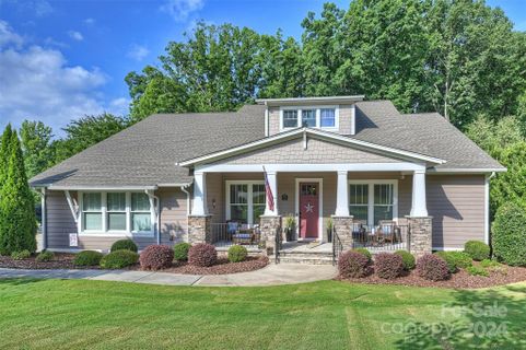1044 Wessington Manor Lane