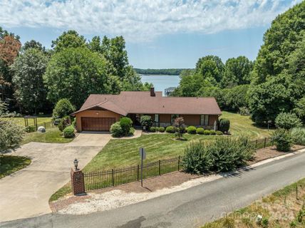 129 Lakewood Drive