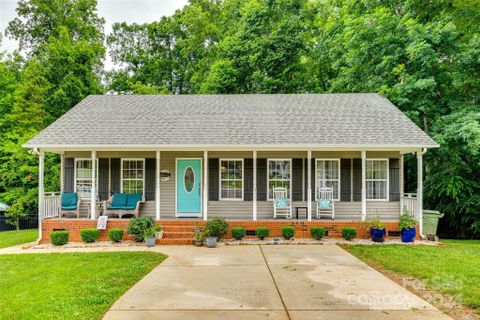 335 Sugar Creek Crossing