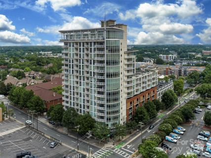 505 E 6th Street 1105