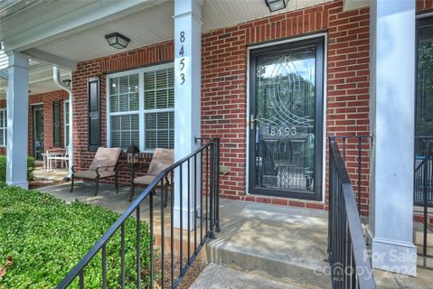 8453 Big Creek Court sold home in Summerfield Townhomes, Matthews, NC