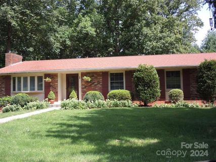 1 Fawn Drive