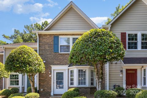 8225 Pineville Matthews Road sold home in Dunhill Court, Charlotte, NC