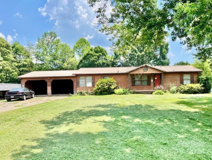 166 Doubletree Drive sold home in Mountain Road Village, Statesville, NC