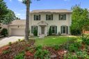 617 Fredricksburg Road sold home in Matthews, SC