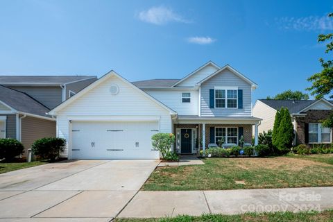 924 Skywatch Lane