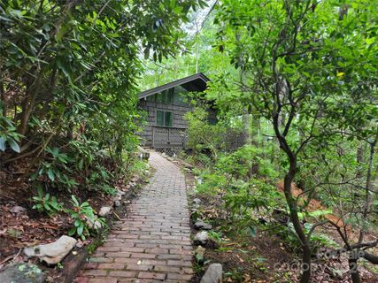 100 Woodhaven Road sold home in Chunns Cove, Asheville, NC