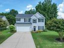 3416 Fairfax Woods Drive sold home in Matthews, SC