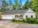 183 Fox Cross Drive sold home in Brevard, SC
