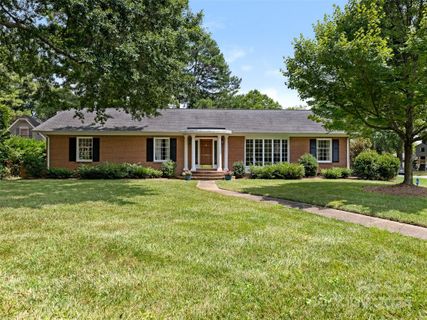 435 Lansdowne Road