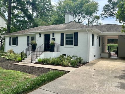 4451 Woodlark Lane