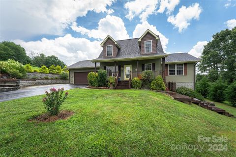 308 Scenic Ridge Drive sold home in Mountain Meadows, Hendersonville, NC