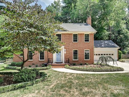 2450 Ainsdale Road sold home in Governors Square, Charlotte, NC