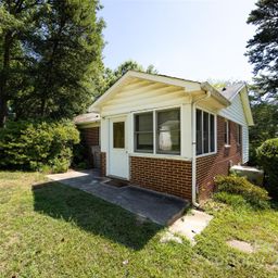 2001 Mcdonald Drive