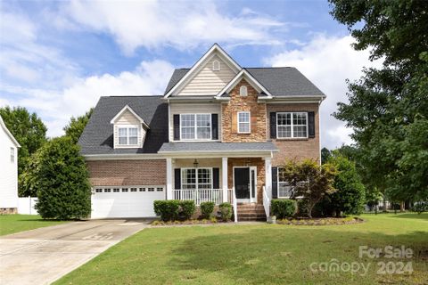 576 Evening Mist Drive sold home in Pleasant Glen, Fort Mill, SC