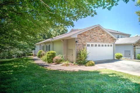 2 Holiday Drive sold home in Royal Pines Village, Arden, NC
